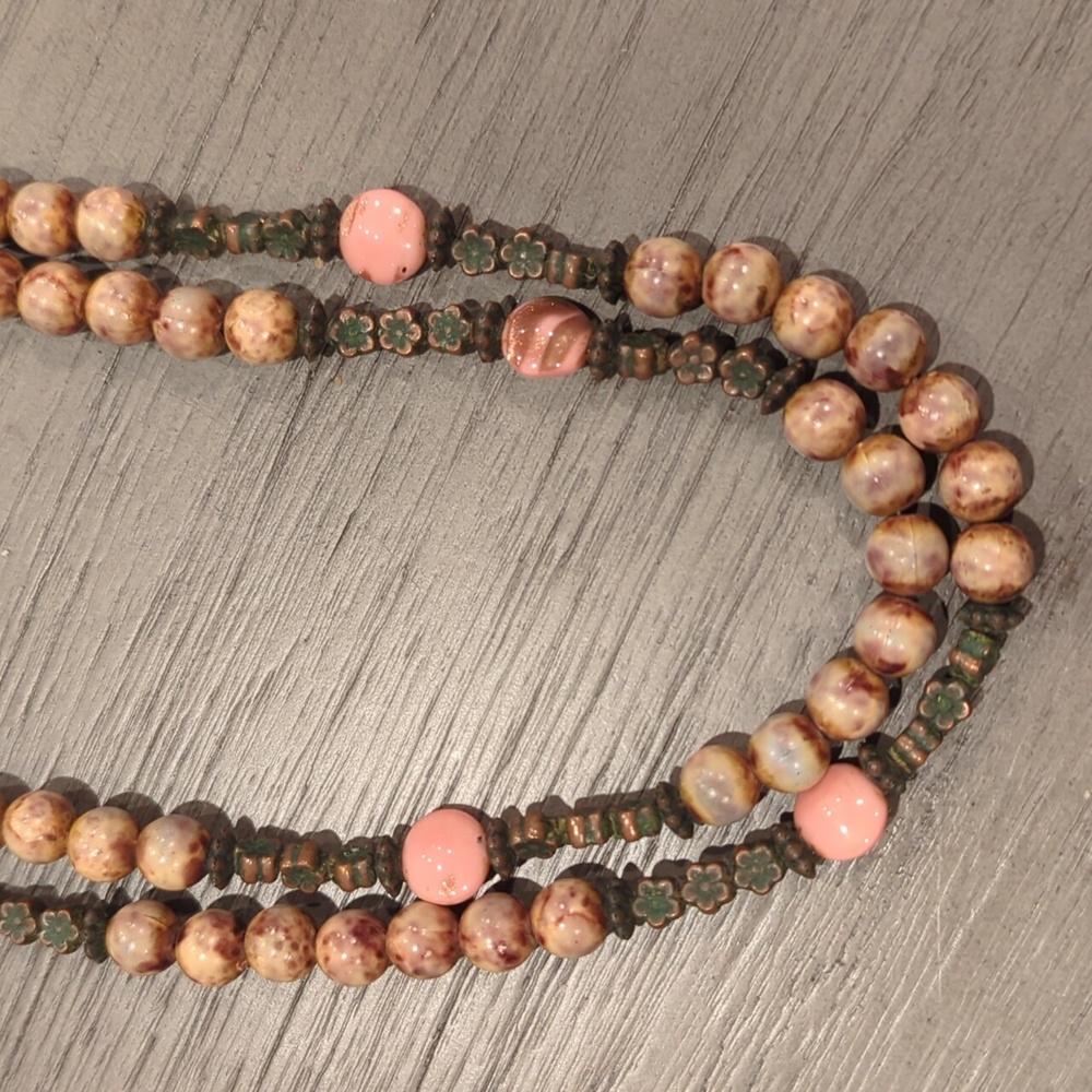 Island shell necklace